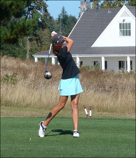 Ellie Slama leads the PNGA Girls' Junior Amateur after the first round at The Home Course in DuPont, Wash.